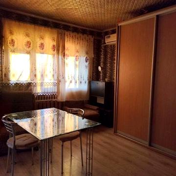 Недорога однокімнатна. Вільна з 1 грудня