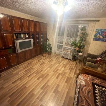 Здається 2 кімнати 2,8х3,3(9м2) і 4х4(16м2) р-н Південного