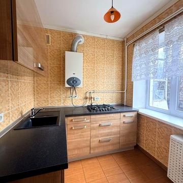 Здам 2 кімнатну квартиру на Степана бандери