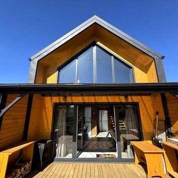 Здам будинок посеред природи озера