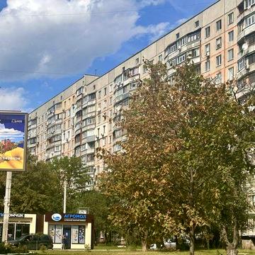 Продам 2 квартиру , рынок сказка , 7/12. Холодногорская 6  метро