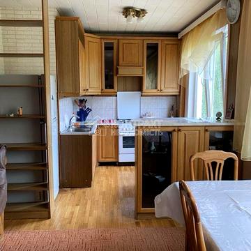 Нескорених вул. (Героїв Праці), 12г