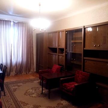 Михайла Стельмаха вул., 7/2