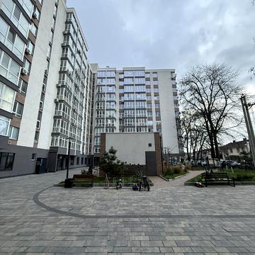 Профсоюзна вул., 9