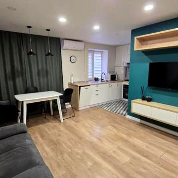 Богдана Хмельницького просп. (Героїв Сталінграда), 29