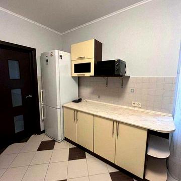 Здається 1-к. квартира вул.Осіння 33, метро Академмістечко