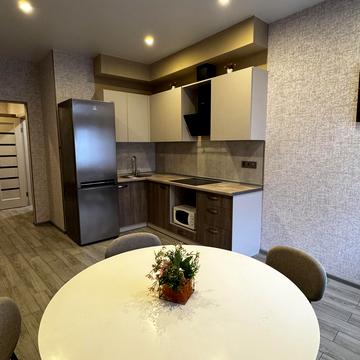 Валерія Самофалова вул. (Каманіна), 16а/3