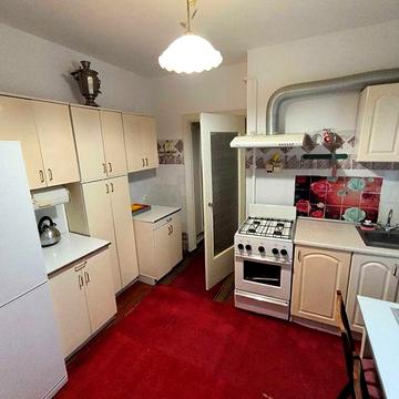 Ціну знижено. 2х кімнатна на Соборності(Доценка).