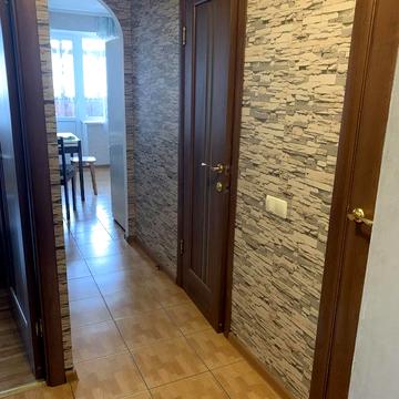 Миколи Василенка вул., 13