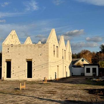 Продам таунхаус 110 м2, лес и река рядом.