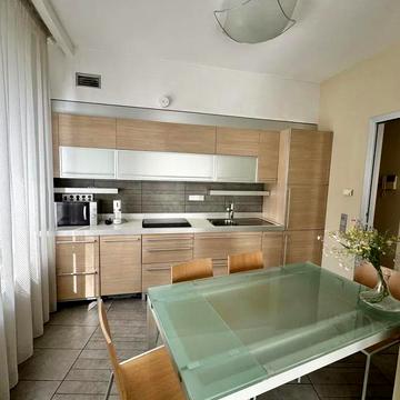 Ярославів Вал вул., 20