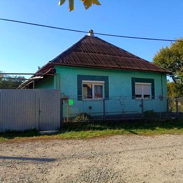 КОМПАКТНИЙ, НЕВЕЛИКИЙ 51 кв.м. 2 кімнатний будинок недалеко від центру