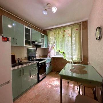 Сдаю квартиру Аркадиевский пер 4 две комнаты(7 ст фонтана)