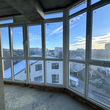 В центрі міста квартира вільного планування з паркомісцем Калуш