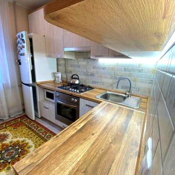 Продам 2кв., 4мкр., Украинских Соколов 5 Можно по сертификату 3