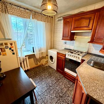 Науки просп. (Гагаріна), 98