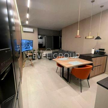 Дніпровська набережна вул., 14