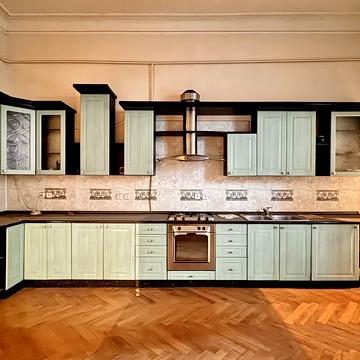 Гетьмана Петра Дорошенка вул. (), 50