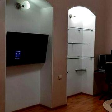 Продам трикімнатну квартиру.