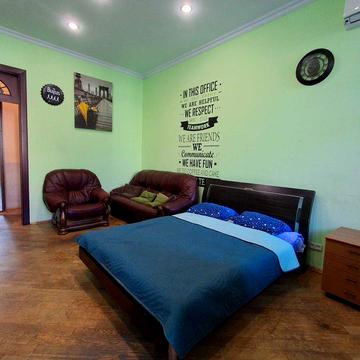 Палац Спорту, Вул. Еспланадна 2, 2к квартира, світло не вимикають!