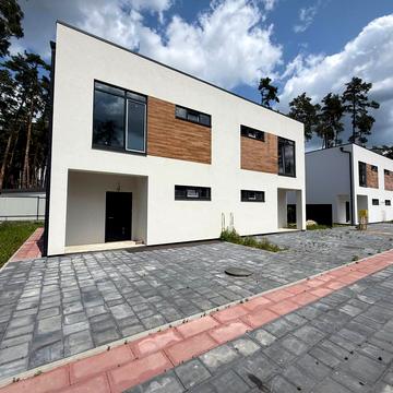 Полтавська вул.