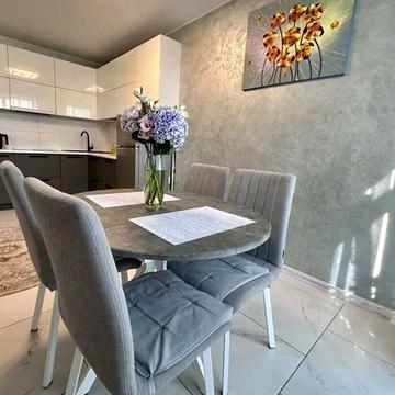 Залізнична вул., 32