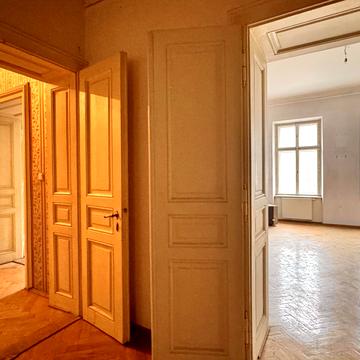 Гетьмана Петра Дорошенка вул. (), 50