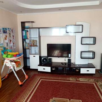 Теплая трёхкомнатная квартира в кирпичном доме.