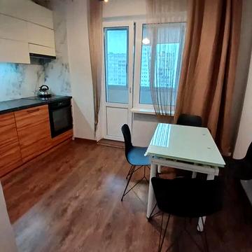 Лариси Руденко вул., 5