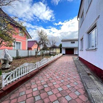 Продаж 6к Дім Баюка вулиця