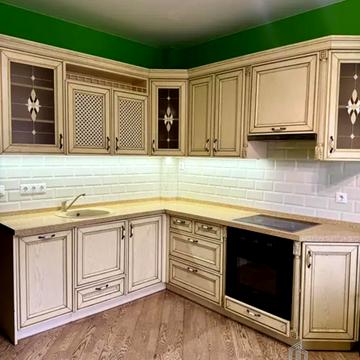 Олександра Попова вул., 3