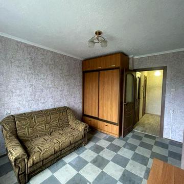 Дво кімнатна квартипа . Довгосрочна аренда .