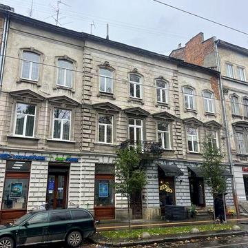 Продаж 2 кімнатноі квартири вул Бандери