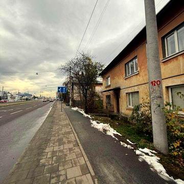 Продаж 2-кімнатної квартири в цегляному будинку на вул. Угорська