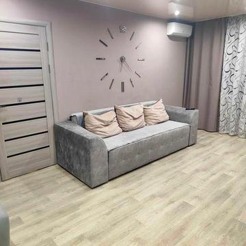 Продам квартиру Павлоград центр, міськгілка, напроти 17 школи