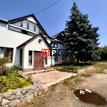 Сорочинська вул., 22