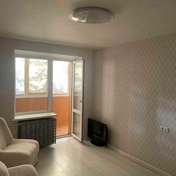 Сдам 2х комнатную квартиру на просп. Богдана Хмельницкого, 132А