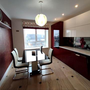 Василя Стуса вул., 44