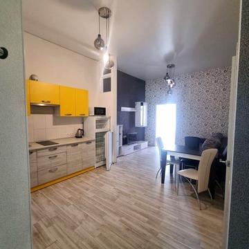 Успенська вул. (Чичерина), 100