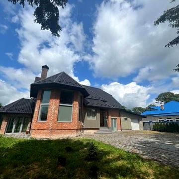 Затишний будинок