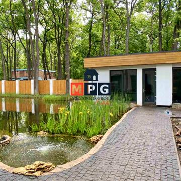 1-й Лісопарківський, 1