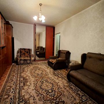 Левка Лукяненка вул. (Маршала Тимошенка), 33/35