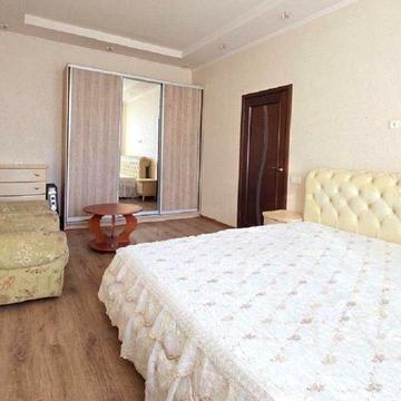 Євгена Котляра вул. (Червоноармійська), 12