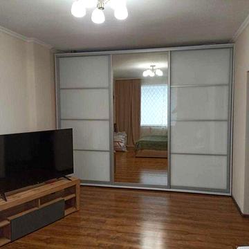 Продаж 1 кім. квартири в новобудові з ремонтом.