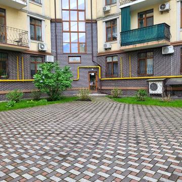 Мрії вул., 2-К