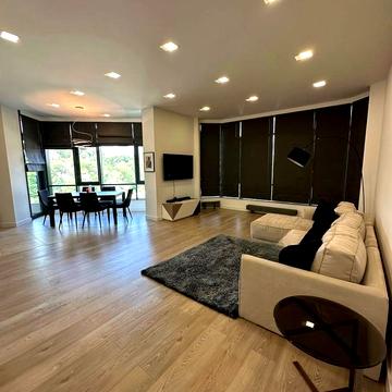 Болсуновська вул. (Сергія Струтинського), 2