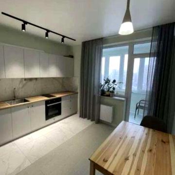 Довгострокова оренда 1к Квартира Варненська вулиця ЖК Скай Сити