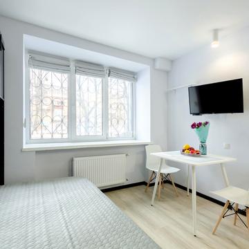 Донецька вул., 35