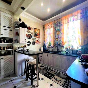 Продам 3 комн квартиру в Центре города с дизайнерским ремонтом