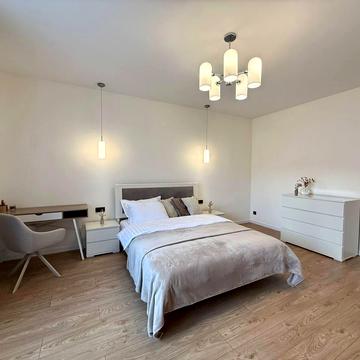 Леоніда Перфецького вул., 6